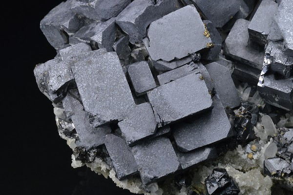 Skeletal Galena, Sphalerite, Chalcopyrite, Quartz