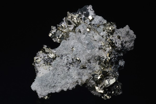 Pyrite, Quartz, Sphalerite, Calcite