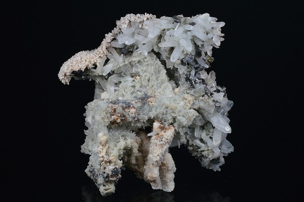 Quartz, Calcite, Chalcopyrite, Sphalerite
