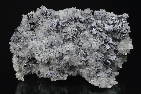 Skeletal Galena on Quartz, Sphalerite, Chalcopyrite