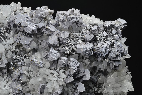 Skeletal Galena on Quartz, Sphalerite, Chalcopyrite