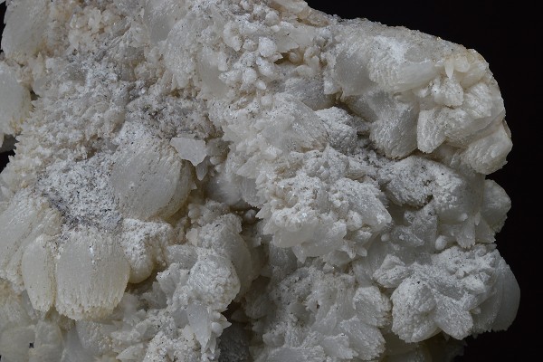 Scalenohedral Calcite, Chalcopyrite
