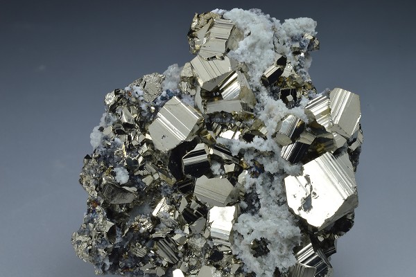 Pyrite, Quartz