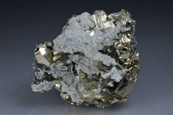Pyrite, Quartz