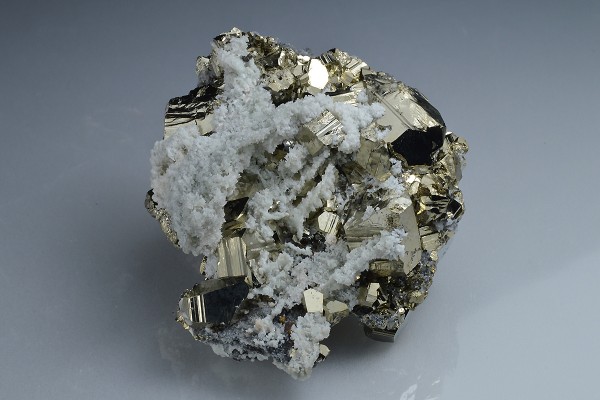 Pyrite, Quartz