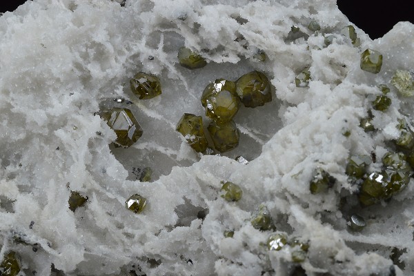 Cleiophane on Quartz
