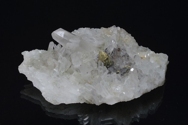 Quartz with inclusions, Chalcopyrite