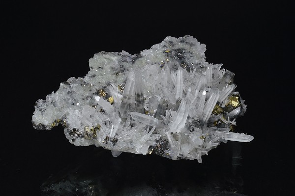 Quartz, Sphalerite, Chalcopyrite