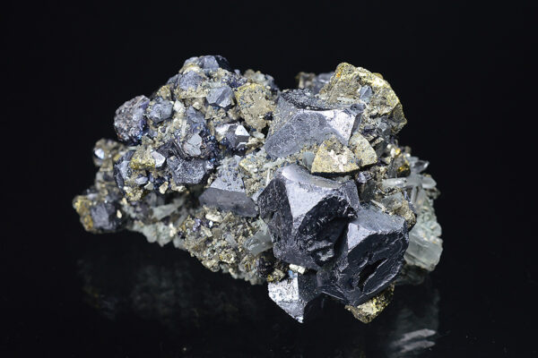 Galena, iridescent Chalcopyrite, Pyrite, Sphalerite, Quartz