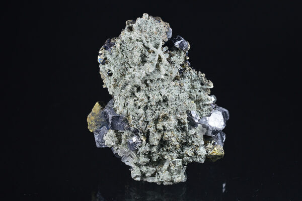 Galena, iridescent Chalcopyrite, Pyrite, Sphalerite, Quartz