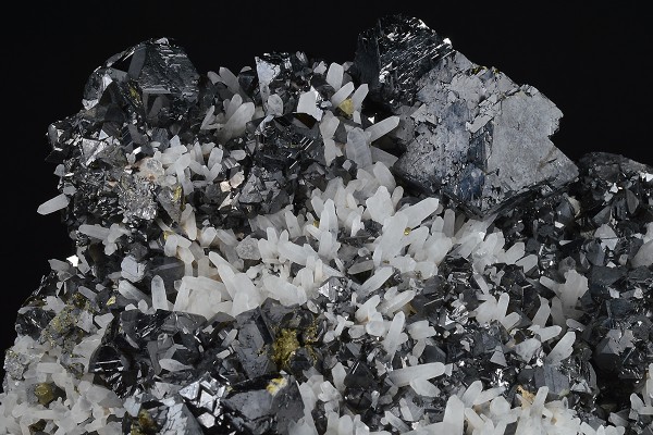 Sphalerite, Quartz, Chalcopyrite, Galena