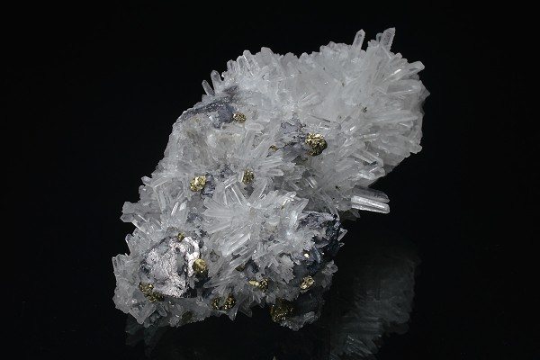 Quartz, Galena, Chalcopyrite, Pyrite