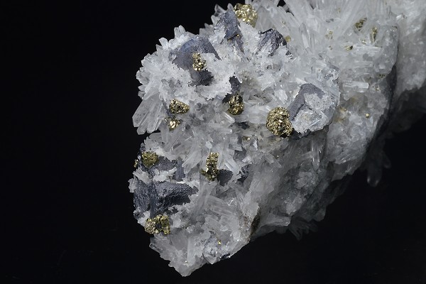 Quartz, Galena, Chalcopyrite, Pyrite
