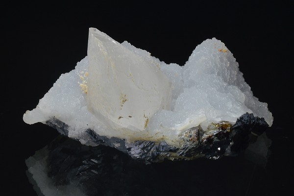 Two generations Calcite