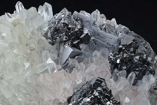 Quartz, Galena, Sphalerite, Chalcopyrite