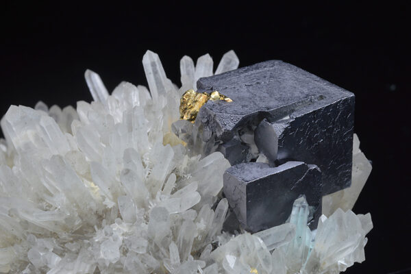 Galena and Chalcopyrite on Quartz