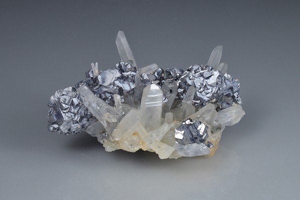 Spinel law twin Galena, Quartz, Calcite