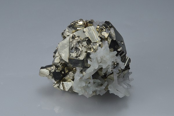 Quartz on Pyrite