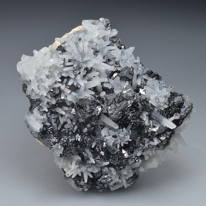 Sphalerite on Quartz