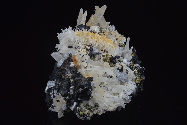 Quartz, Sphalerite, Chalcopyrite, Calcite, Galena