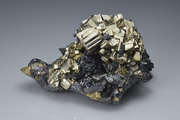 Pyrite, Sphalerite, Chalcopyrite, Quartz
