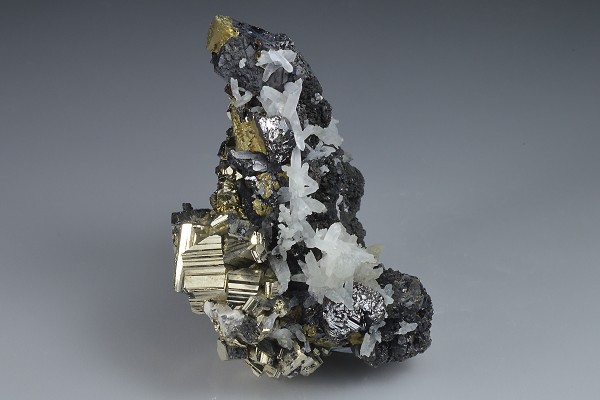 Pyrite, Sphalerite, Chalcopyrite, Quartz