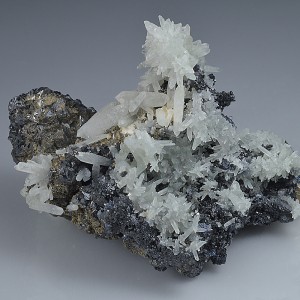 Quartz, Sphalerite, Pyrite