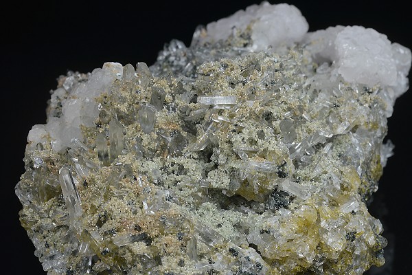 Quartz, Calcite, Sphalerite, Chlorite