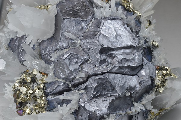 Galena, Quartz, Pyrite, Chalcopyrite