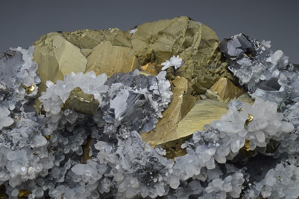 Chalcopyrite, Quartz, Sphalerite
