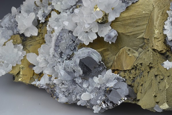 Chalcopyrite, Quartz, Sphalerite