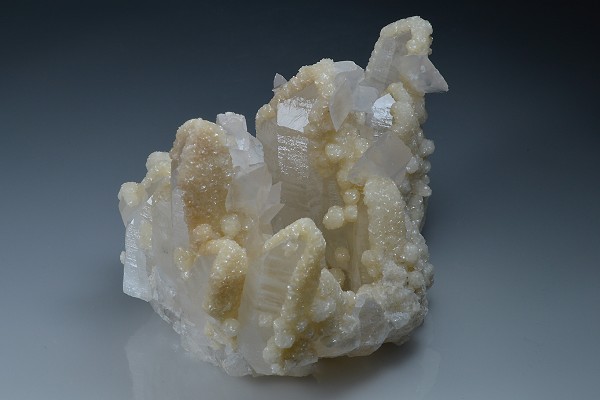 Two generations Calcite, Quartz