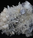 Spinel law twin Galena on Quartz, Calcite