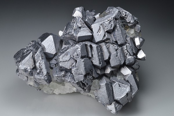Twinned and truncated Galena, Quartz