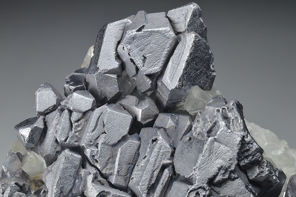 Twinned and truncated Galena, Quartz