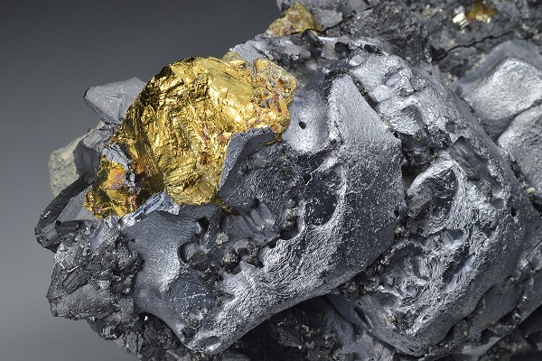 Melted habit Galena, Sphalerite, Chalcopyrite, Pyrite