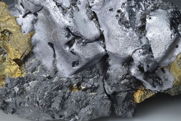 Melted habit Galena, Sphalerite, Chalcopyrite, Pyrite