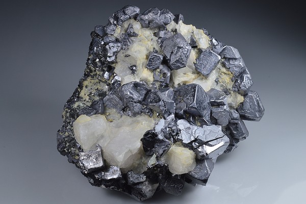 Spinel law twin Galena, Calcite, Sphalerite