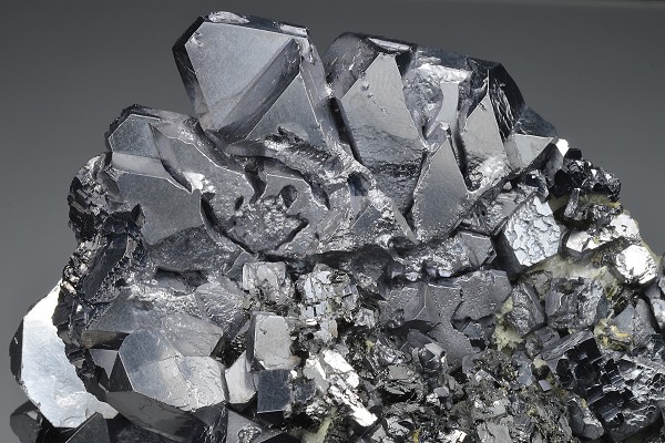 Spinel law twin Galena, Calcite, Sphalerite