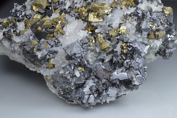 Skeletal Galena, Chalcopyrite, Sphalerite, Quartz