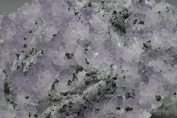 Quartz var.Amethyst, Pyrite, Sphalerite