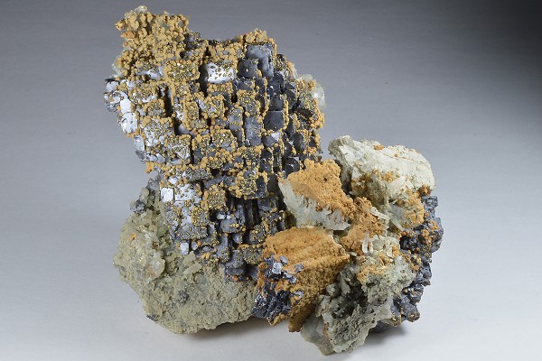Skeletal Galena, Chalcopyrite, Quartz, Dolomite, Calcite