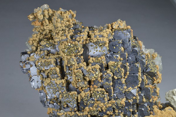Skeletal Galena, Chalcopyrite, Quartz, Dolomite, Calcite