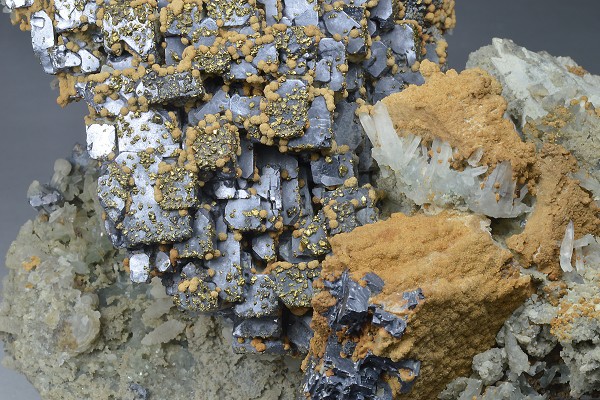 Skeletal Galena, Chalcopyrite, Quartz, Dolomite, Calcite