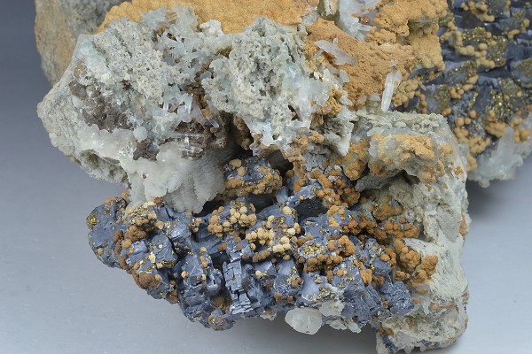 Skeletal Galena, Chalcopyrite, Quartz, Dolomite, Calcite