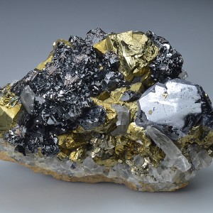 Chalcopyrite, Galena, Sphalerite, Quartz