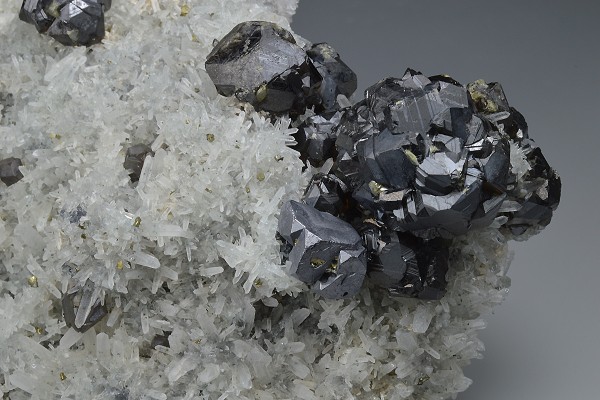 Cleiophane, Quartz, Galena, Chalcopyrite