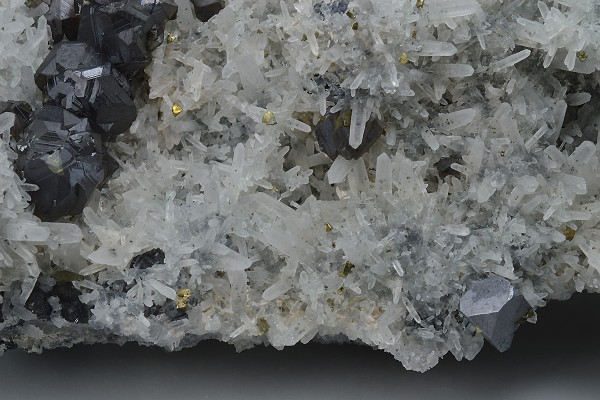 Cleiophane, Quartz, Galena, Chalcopyrite