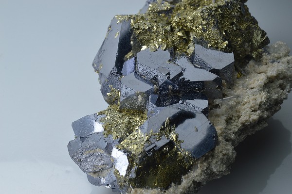 Galena, Chalcopyrite, Quartz