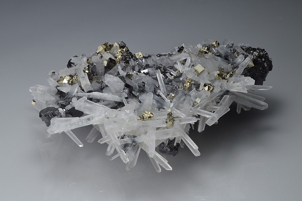 Quartz, Sphalerite, Pyrite